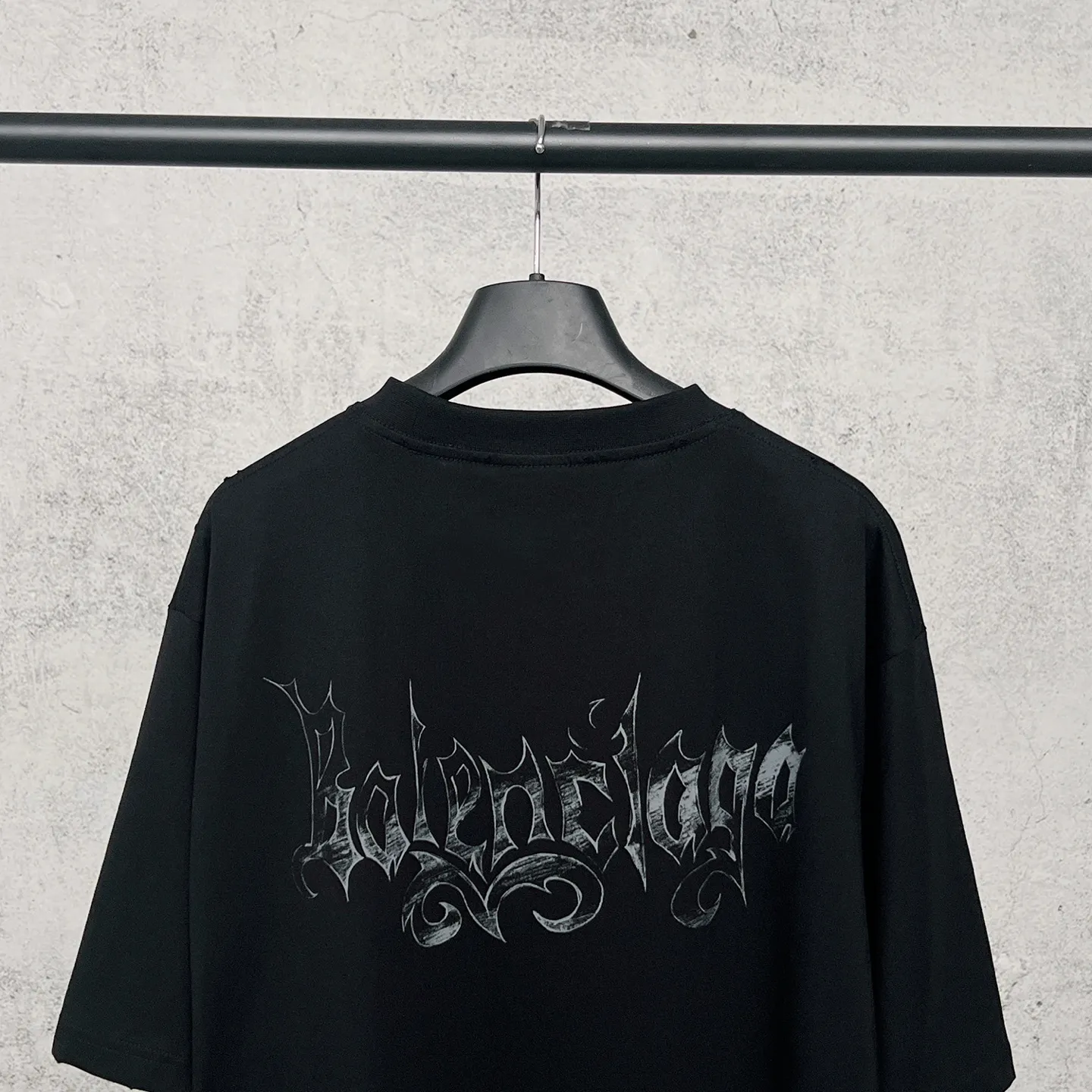 【 . Quality】BALENCI*GA/ .SS 26 New Arrival 。 Balenclag* T 。 . Authentic ， 。 ZP 。 260 ， . ， ， 。 。 ， 。 OS . Same Style ：BL 263778 ：Black，White Size：XS S M L